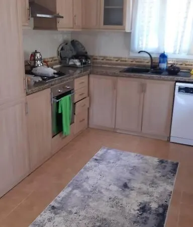 Villa Muestakil Bahce Ve Havuz Olanagi Sunan, Genis Villa Dalaman